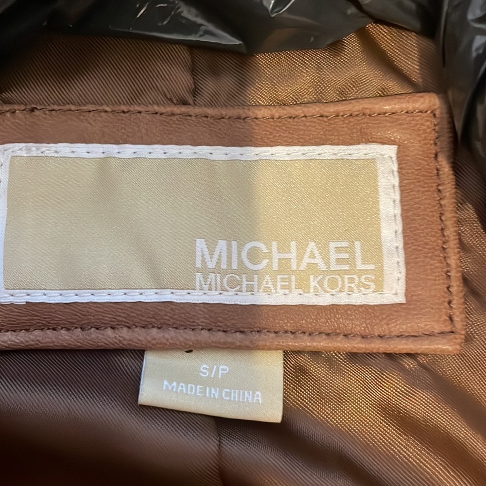 Leather jacket - Picture 3 of 4